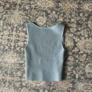 Sculpt Knit Leading Top - Aritzia